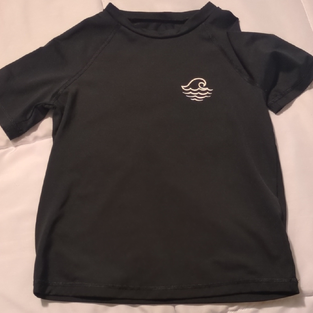 Short Sleeve Swim Shirt Size 6/7